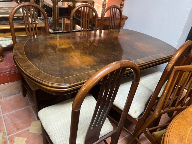 Mesa comedor y 5 sillas madera