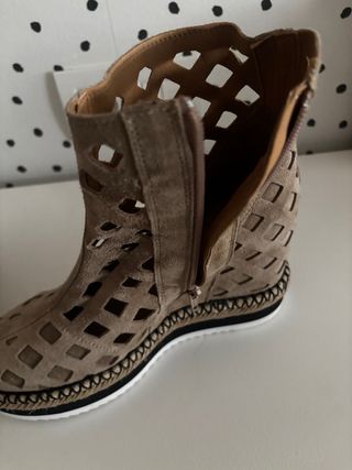 Botines cuña ALPE Miller Marrones Nuevos