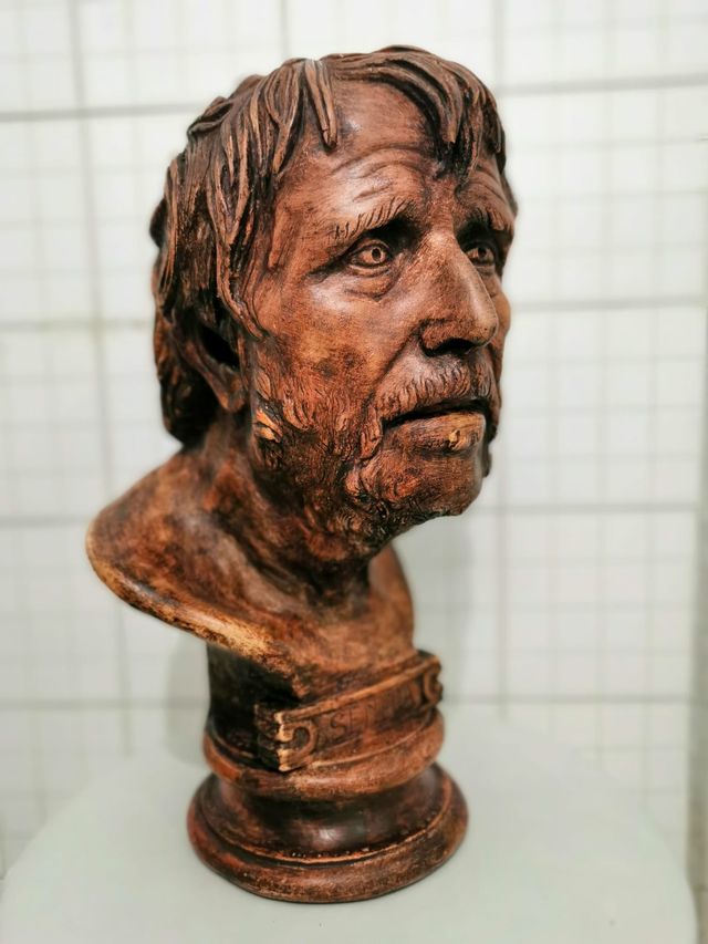 Busto de Seneca escultura estoico