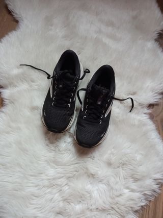 Scarpe Brooks Donna Nere