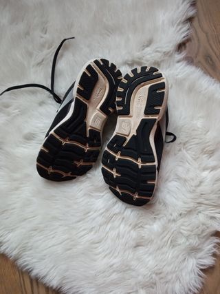Scarpe Brooks Donna Nere