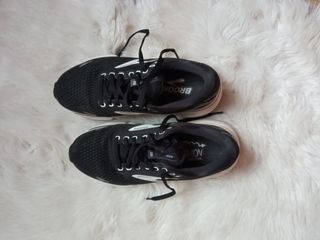 Scarpe Brooks Donna Nere