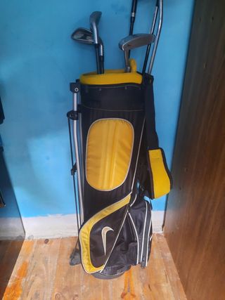 Bolsa de palos de golf Nike y Mizuno