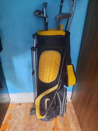 Bolsa de palos de golf Nike y Mizuno