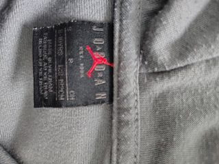 Sudadera Jordan niño gris y negra