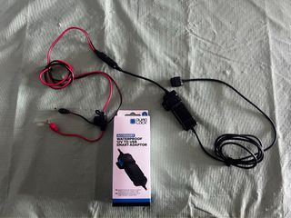 Adaptador Quad Lock 12V a USB Inteligente