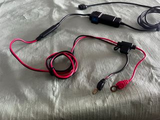Adaptador Quad Lock 12V a USB Inteligente
