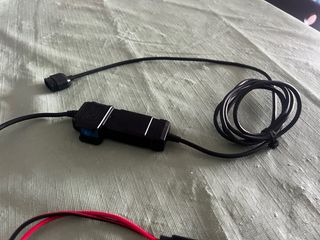Adaptador Quad Lock 12V a USB Inteligente