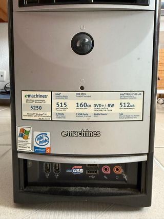 PC Sobremesa eMachines 5250 Pentium 4