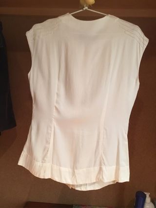 Blusa Adolfo Dominguez sin mangas