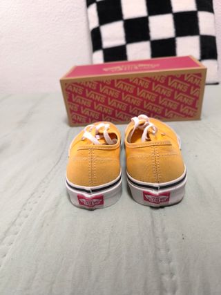 Zapatillas Vans Authentic Amarillas