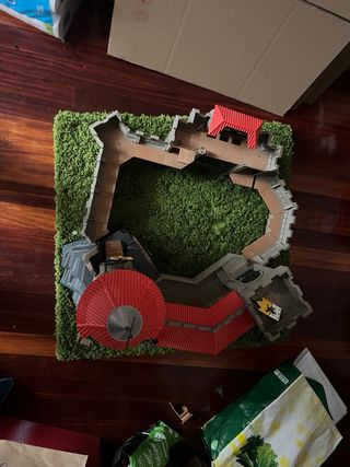 Castillo playmobil con libro de montaje sin caja