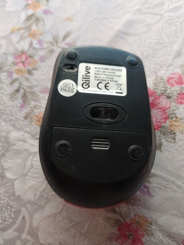 Ratón inalámbrico Qilive negro/rojo