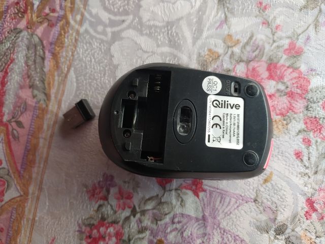 Ratón inalámbrico Qilive negro/rojo