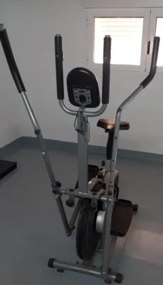 Máquina de Gimnasio Elíptica Confidence