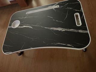 Mesa auxiliar plegable con cajón
