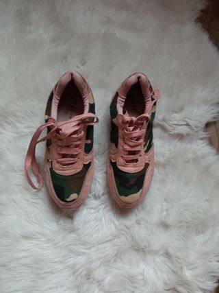 Scarpe donna camouflage rosa
