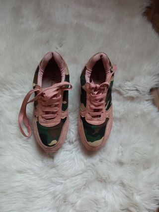 Scarpe donna camouflage rosa