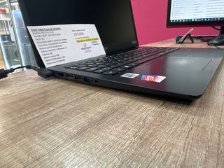 Portátil Acer EX215-52-519J i5 10ª Gen