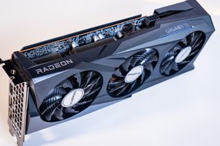 Tarjeta Gráfica Gigabyte RX 6650 XT