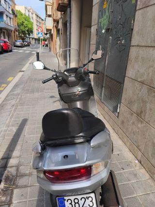 Suzuki Burgman 125 - 2005 - 14.000 km