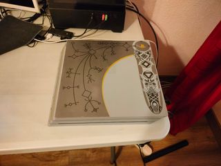 PS4 Pro God of War Edición Limitada 1TB