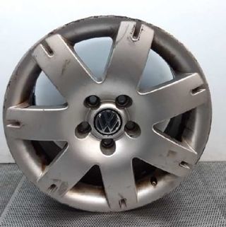 Llantas Volkswagen 16' con neumáticos