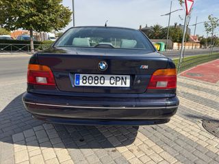BMW 540i v8 e39