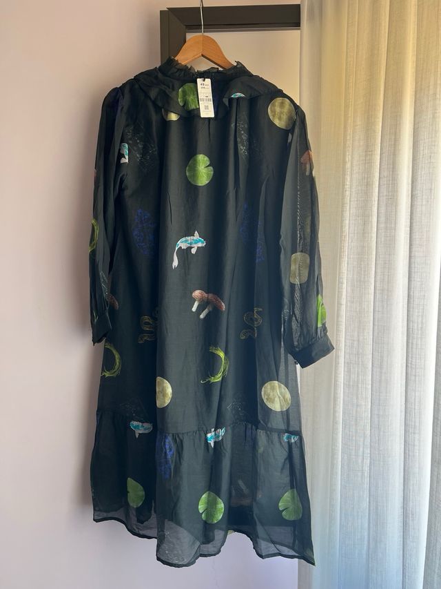 Vestido Parfois negro estampado