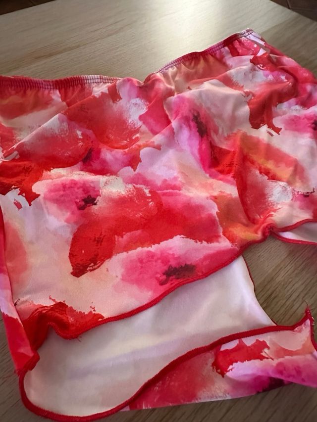 Top playero Shein floral