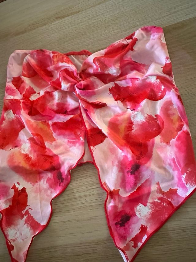 Top playero Shein floral