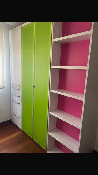 dormitorio, escritorio y armario infantil
