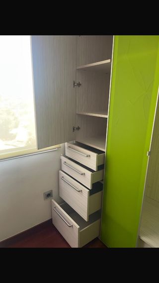 dormitorio, escritorio y armario infantil