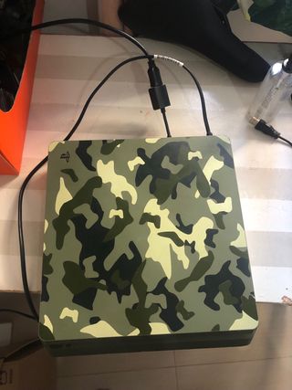PS4 Camuflaje Verde Edición Especial