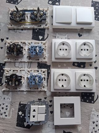 Interruptores y enchufes varios