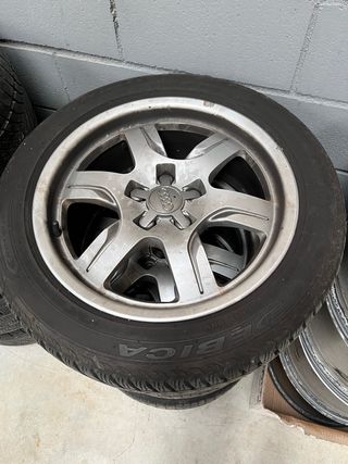 Llantas 17”  Audi A5 con Neumáticos en buen estado