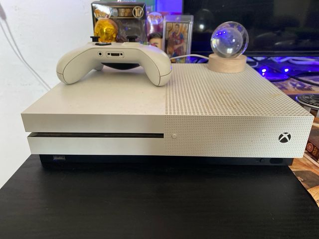 Xbox One Blanca con Mando