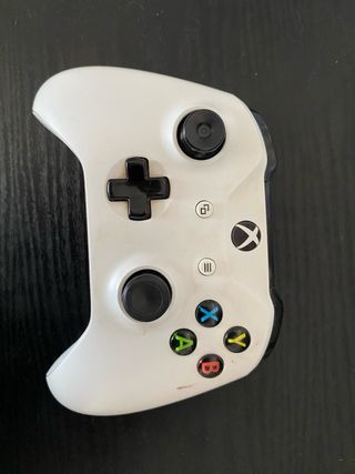Xbox One Blanca con Mando