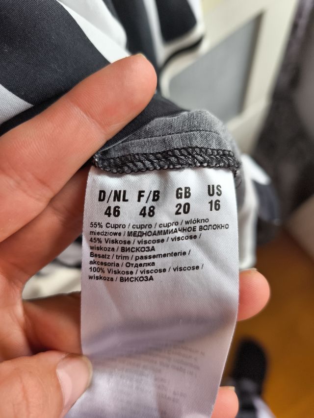 Camisa Rayas Blanco y Negro