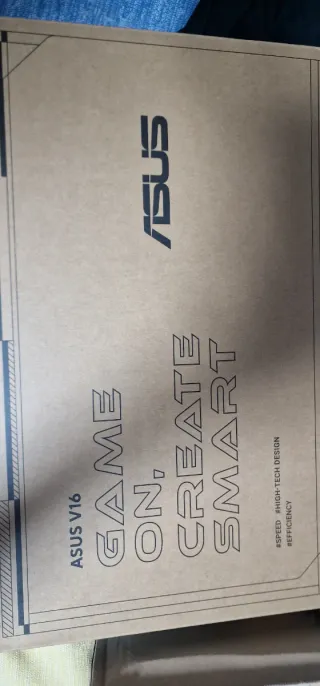 Asus V16 7 240H RTX 5050 8GB 16+512GB