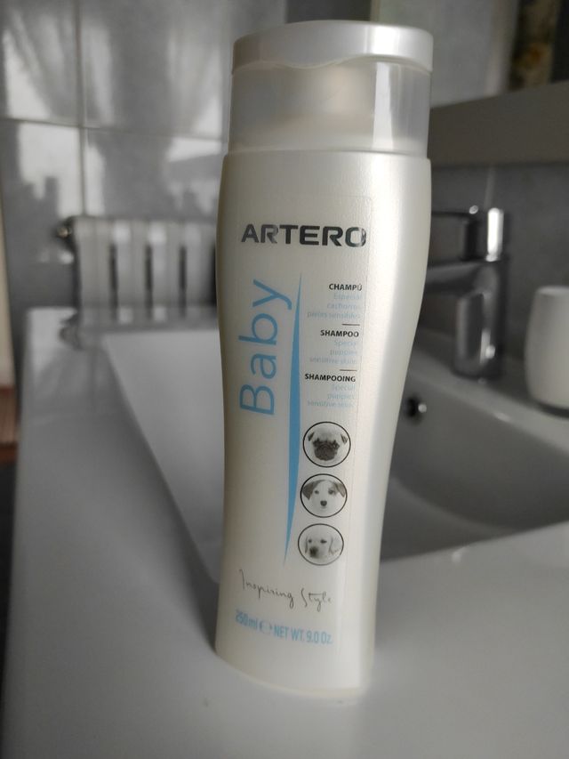 Artero Baby Champú Cachorros Piel Sensible 250ml