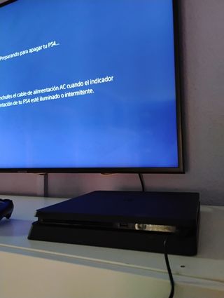LEER Ps4 Slim 1 TB v. 11.52