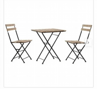 Mesa y 2 sillas plegables exterior