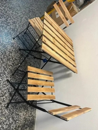Mesa y 2 sillas plegables exterior