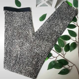 Leggings Stradivarius L