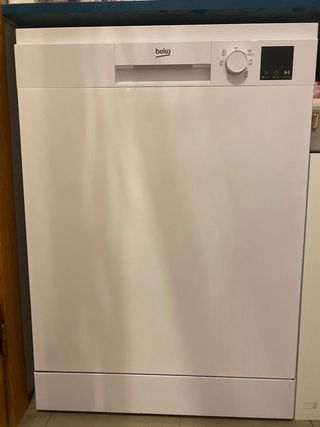 Lavavajillas Beko DFN05320W - Dishwasher