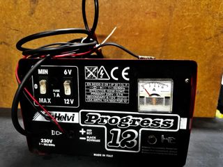 Cargador Baterías Helvi Progress 12V