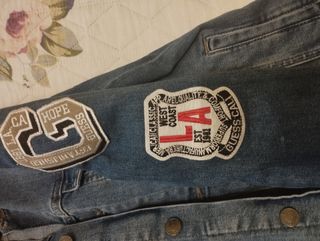 Giacca jeans Guess con patch