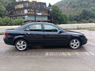 Ford Mondeo 2002