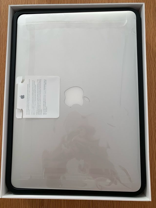 MacBook Air 13” 2016 Plata como nuevo